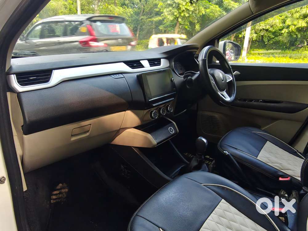 Renault Triber Rxz Easy-r Amt Urban Night Limited Edition, 2021, Pet..