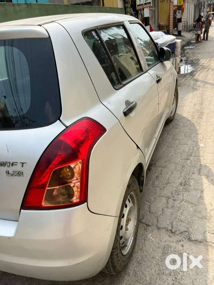 Maruti Suzuki Swift 2011 Petrol 18000 Km Driven