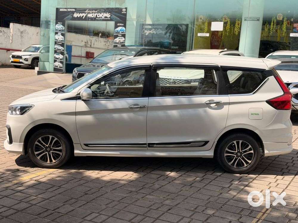 Maruti Suzuki Ertiga 1.5 Zxi Plus Shvs, 2022, Petrol