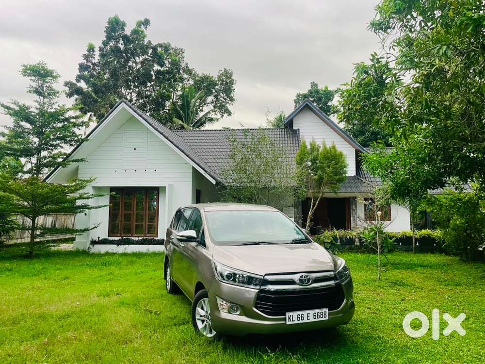 Toyota Innova Crysta 2017 Re