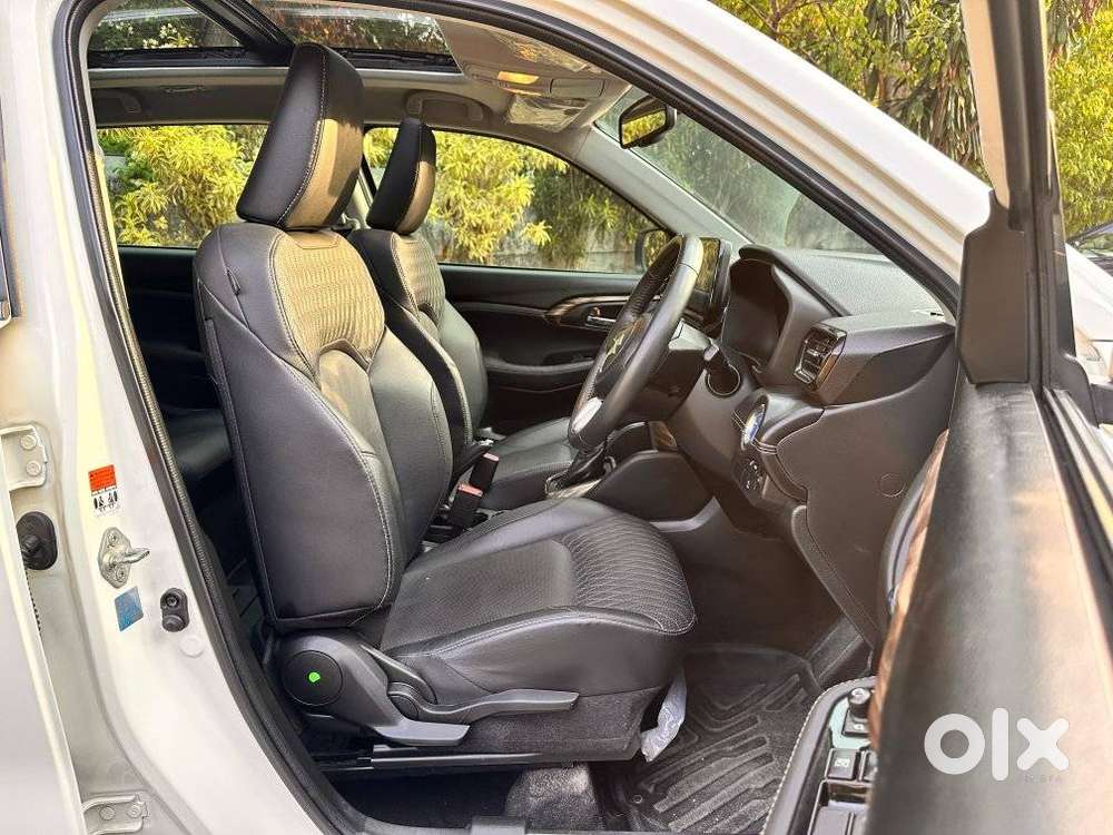 Maruti Suzuki Grand Vitara 1.5 Alpha Smart Hybrid At, 2022, Petrol