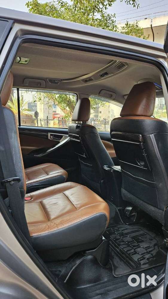 Toyota Innova Crysta 2.8z Automatic, 2018, Diesel