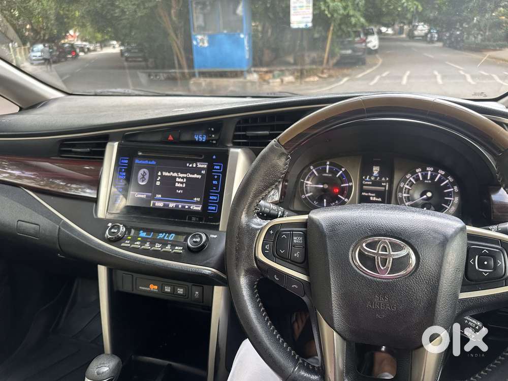 Toyota Innova Crysta 2.8z Automatic, 2017, Diesel