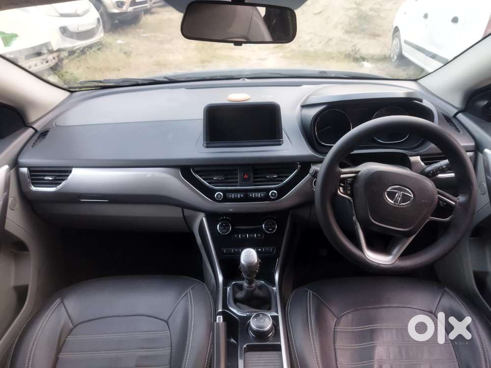 Tata Nexon 1.5 Revotorq Xz Plus Dual Tone, 2018, Petrol