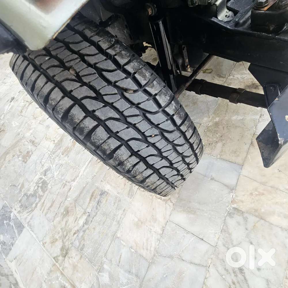 Mahindra Jeep Classic 2000