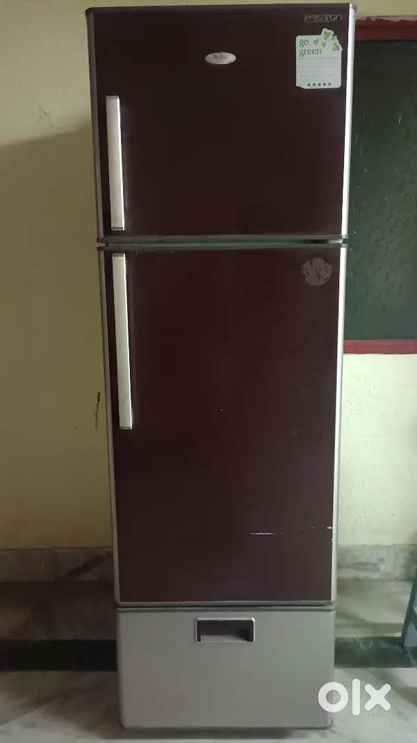 Whirlpool 330 litres 5 star refrigerator, Frost free triple door
