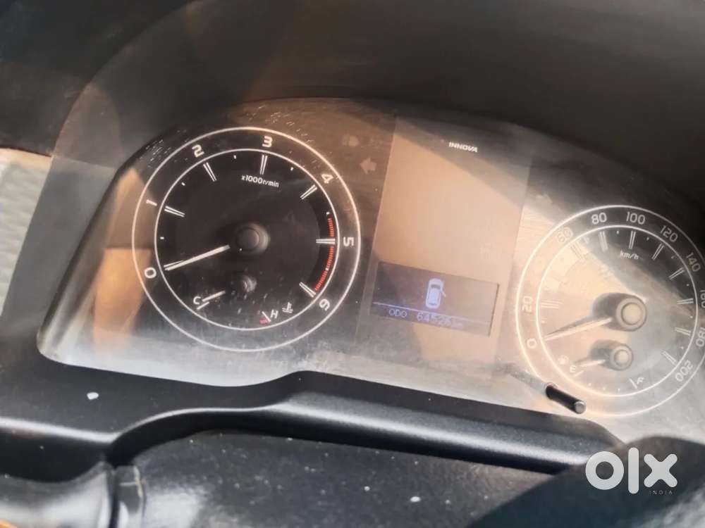 Toyota Innova Crysta G 8 Str, 2016, Diesel