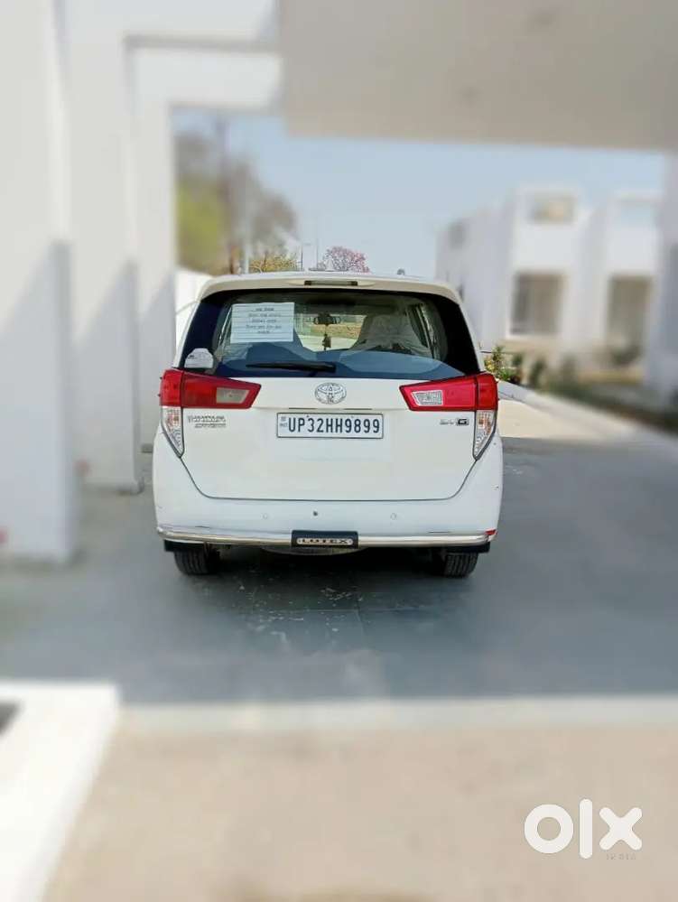 Toyota Innova Crysta 2016 Diesel 217000 Km Driven