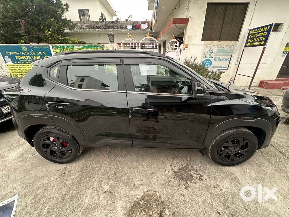 Nissan Magnite Limited Edition All Black Petrol 2024 A1 Condition