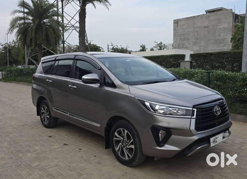 Toyota Innova Crysta 2.4 Gx Limited Edition At 7 Str, 2021, Diesel