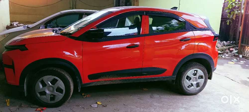 Tata Nexon 2024 Petrol 2500 Km Driven Only