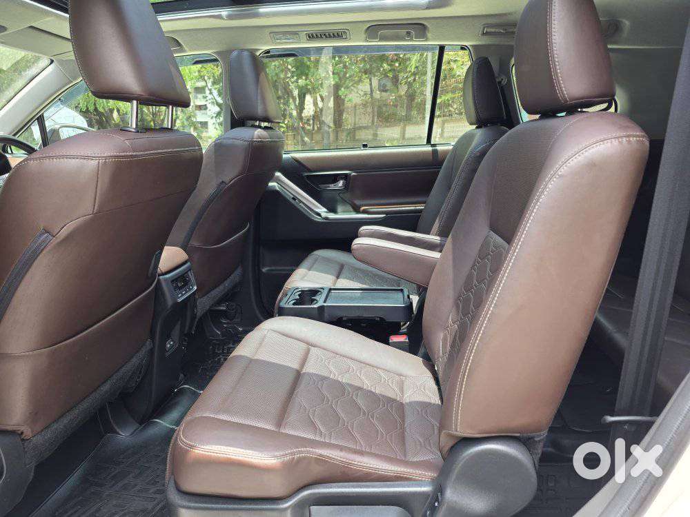 Toyota Innova Hycross 2.0 Zx (o) Hybrid 7 Str, 2023, Cng & Hybrids