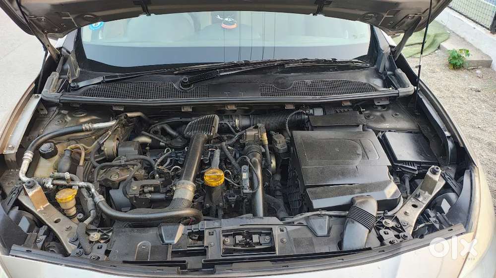 Renault Fluence 2012 Diesel 64000 Km Driven, Showroom Service History