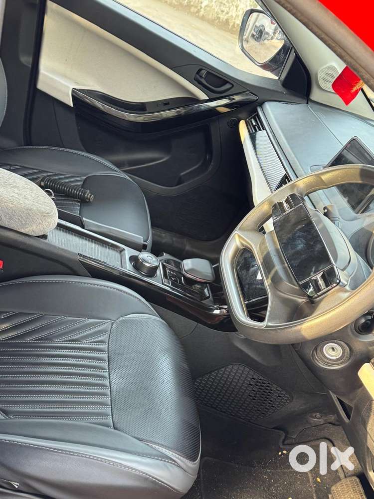 Tata Curvv Accomplished S 1.2 Revotron Petrol 7dca, 2025, Petrol