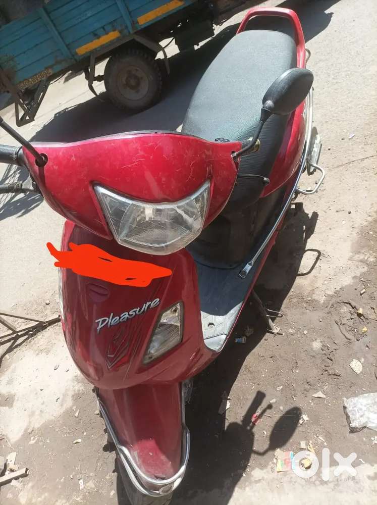 Suzuki Access 125 - Buy & Sell Second Hand Mahindra Scooty in