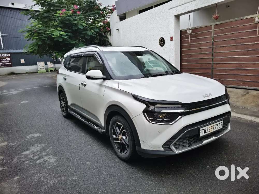 Kia Carens - Luxury Plus 2022 Model