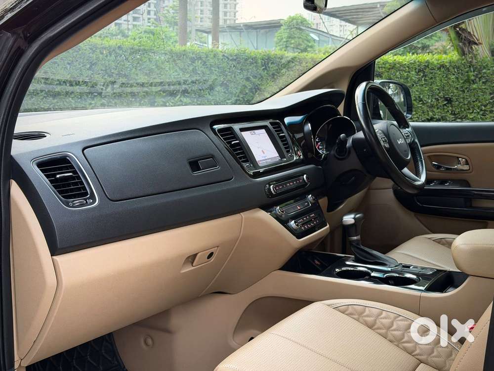 Kia Carnival Limousine Plus 7 Str, 2022, Diesel