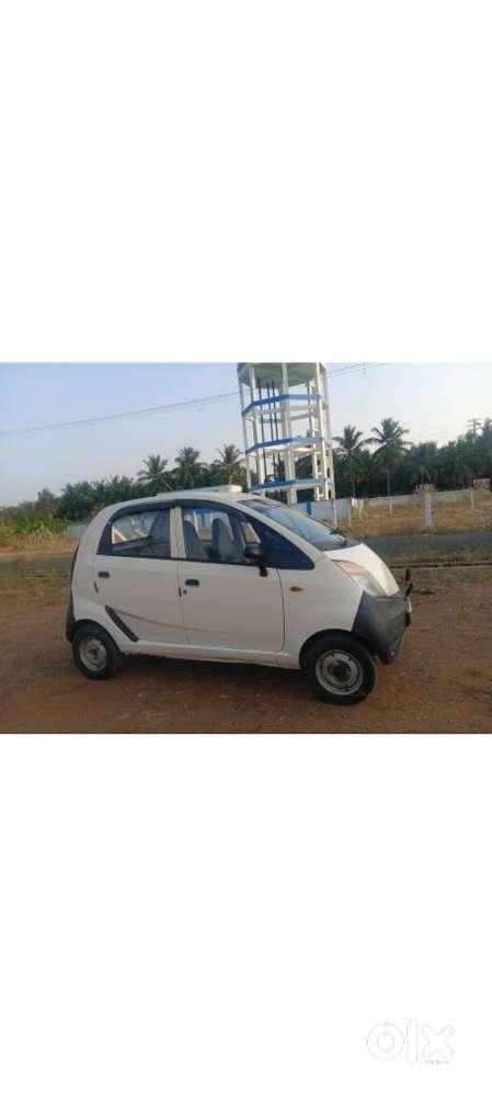 Tata Nano Xe, 2011, Petrol
