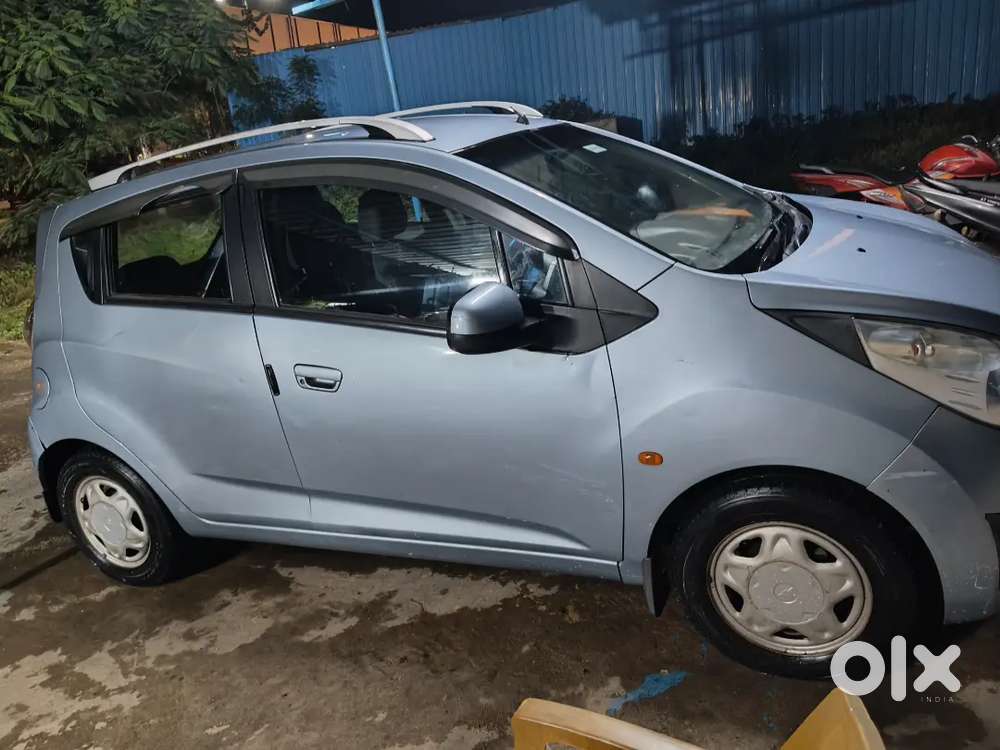 Chevrolet Beat Petrol 2010