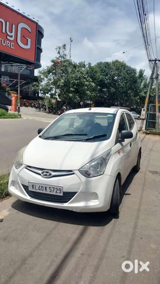 മുവാറ്റുപു Hyundai Eon 2014.a/c Central Lock. Power Window.4 New Tyres