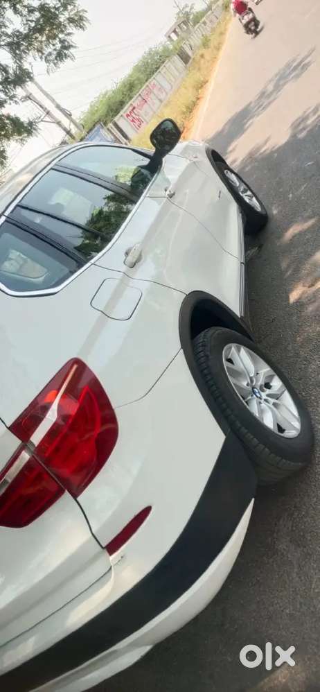 Bmw X3 Diesel 2013 Giving Good Mileage Of 19kmpl And Maintained Well