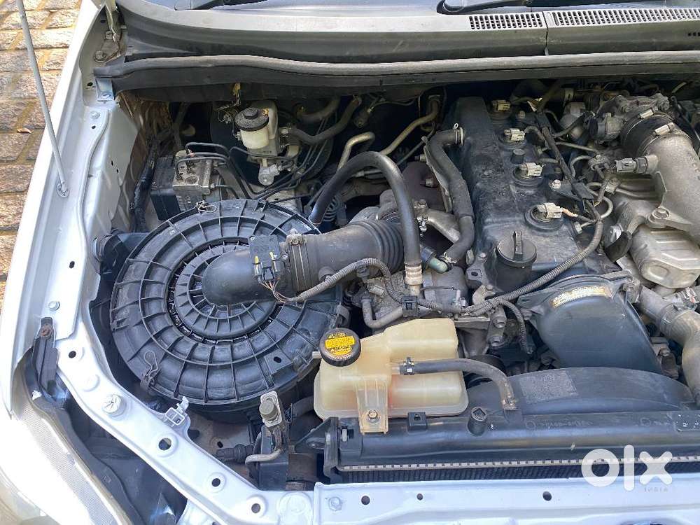 Toyota Innova 2.5 G 2015