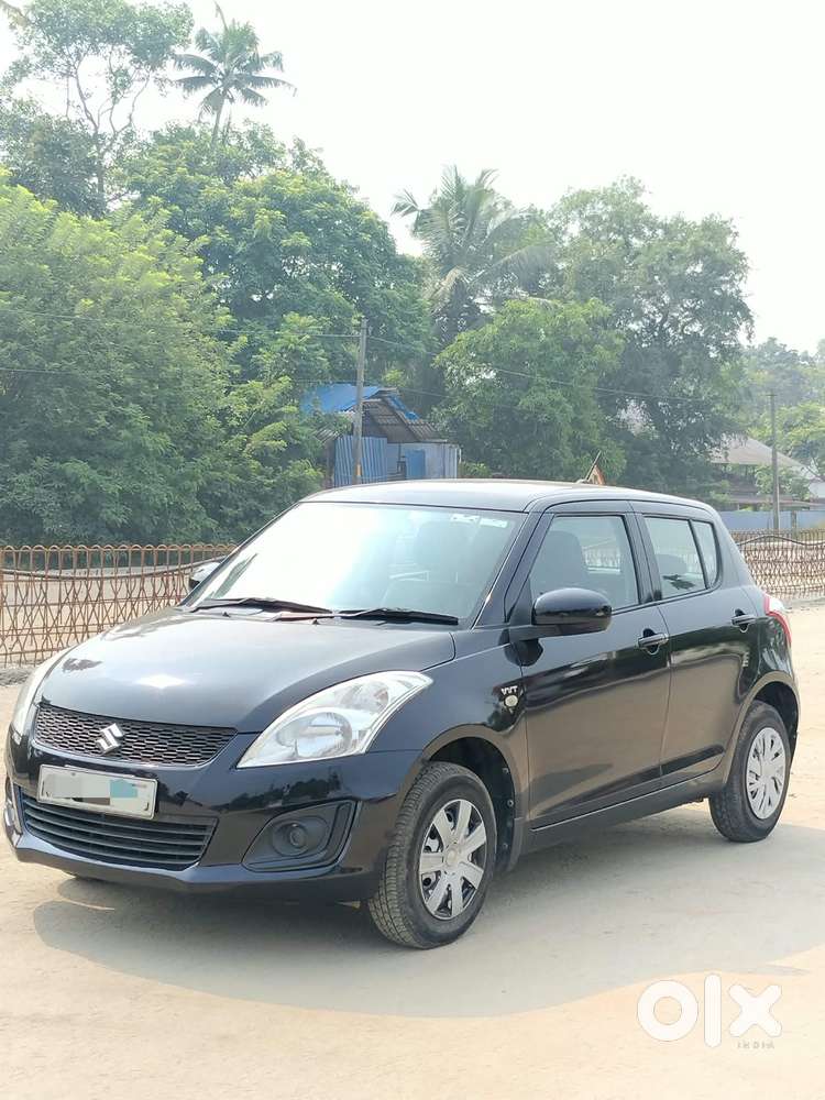 Maruti Suzuki Swift Lxi Option, 2017, Petrol