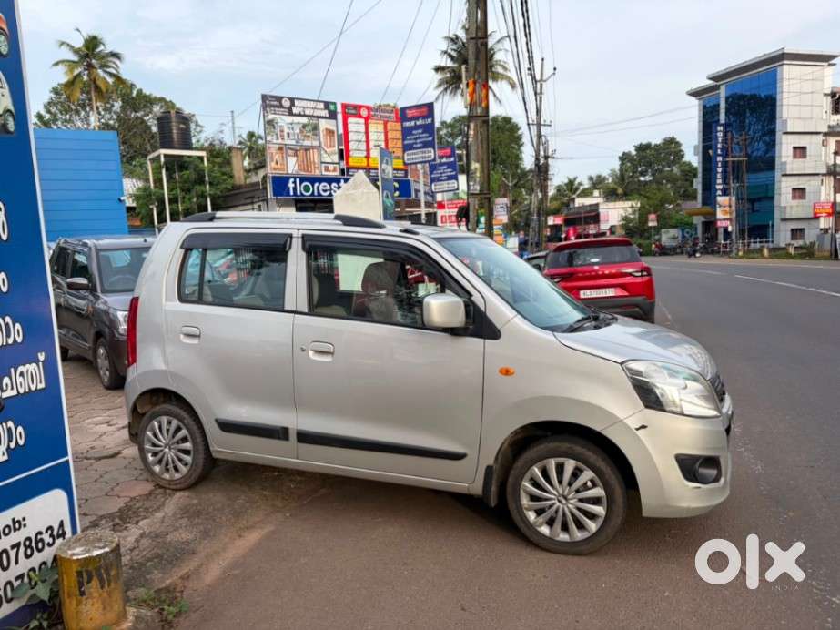 Maruti Suzuki Wagon R Vxi Amt1.2, 2016, Petrol