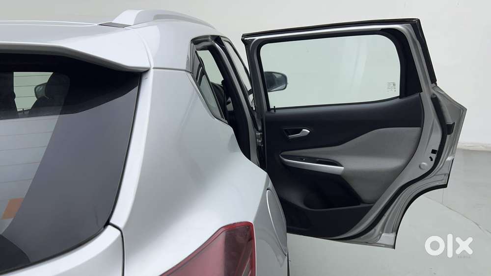 Nissan Magnite Xv Turbo, 2022, Petrol