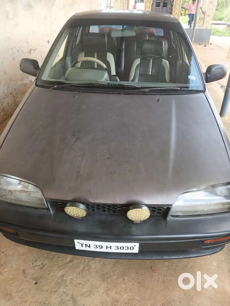 Maruti Suzuki Esteem 1995