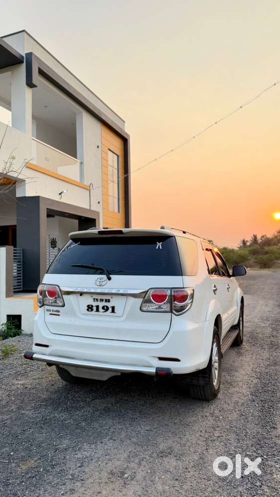 Toyota Fortuner Automatic Diesel 2013