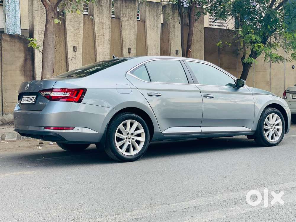 Skoda Superb L&k 2.0 Tdi At, 2017, Petrol