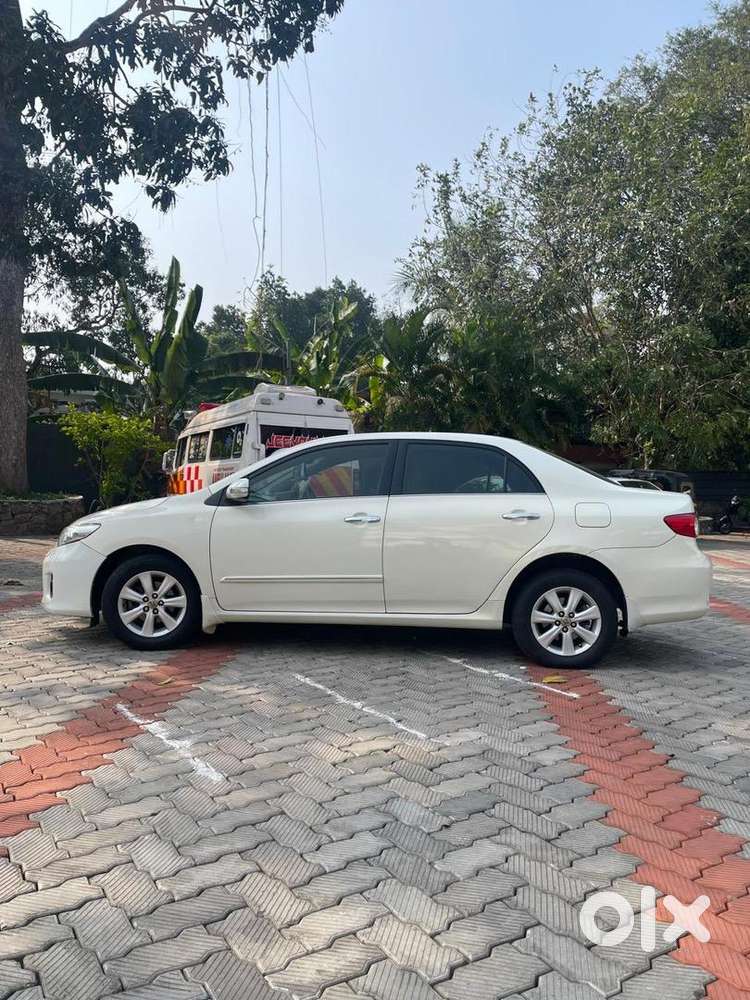 Toyota Corolla Altis 2011 Diesel Well Maintained