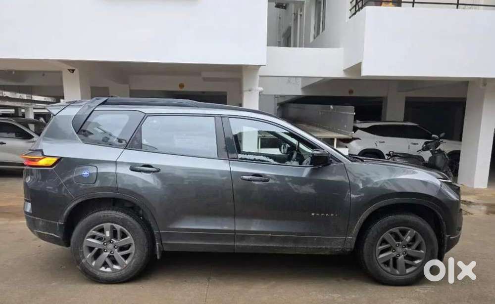 Tata Safari Pure + S (at)