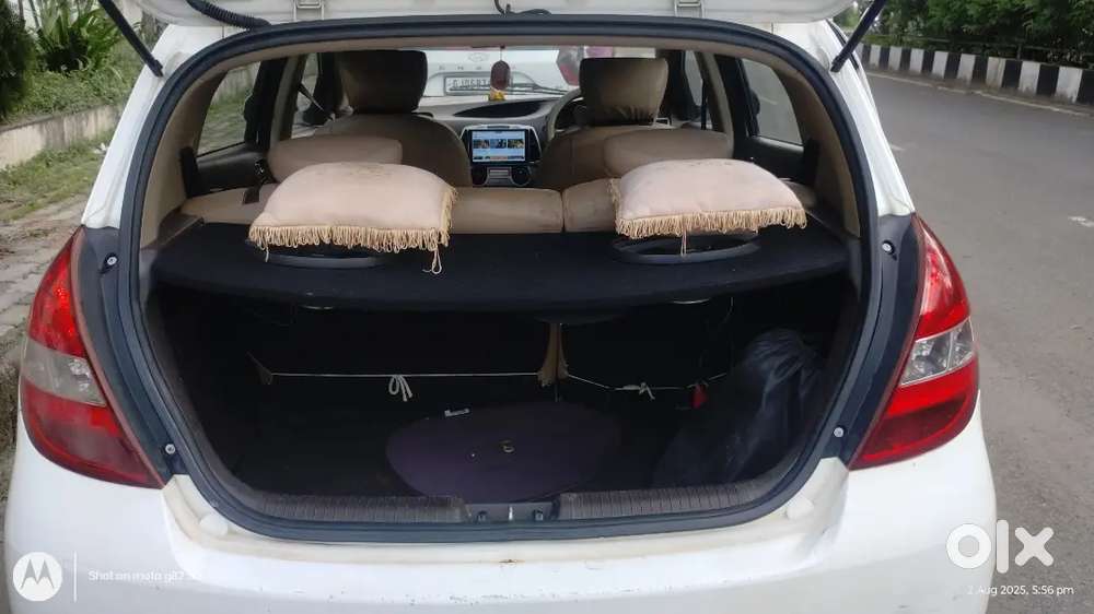 Hyundai I20 1.2 Asta 2011 ધર-ધરાવ ગાડી છે