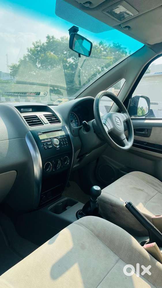 Maruti Suzuki Sx4 Vxi Bsiv, 2011, Petrol