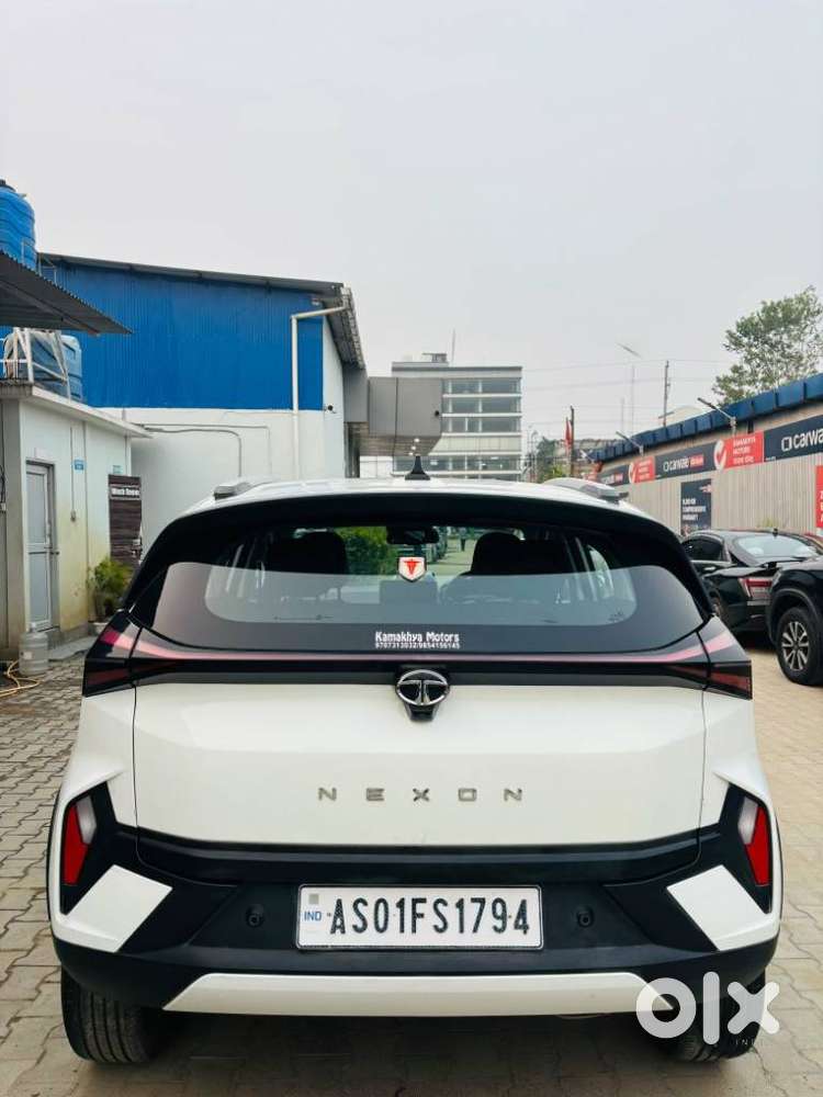 Tata Nexon Creative Plus S 1.2 Revotron Petrol 6 Amt, 2023, Petrol
