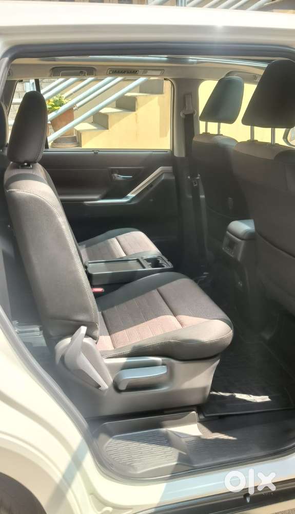 Toyota Innova Hycross 2.0 Vx (o) Hybrid 7 Str, 2024, Petrol