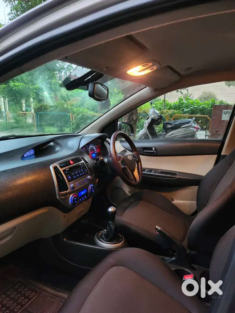 Hyundai I20 Sportz Petrol 2013