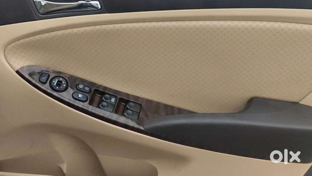 Hyundai Verna Fluidic 1.6 Vtvt Sx, 2013, Petrol
