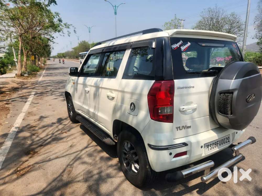 Mahindra Tuv 300 Amt 2018 Diesel 98000 Km Driven