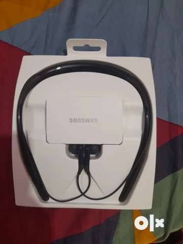 Samsung u2 neckband hot sale