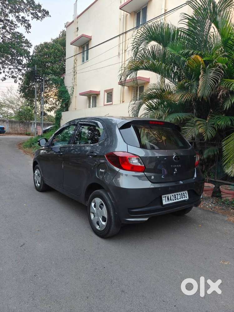 Tata Tiago 1.2 Revotron Xm Cng, 2024, Cng & Hybrids
