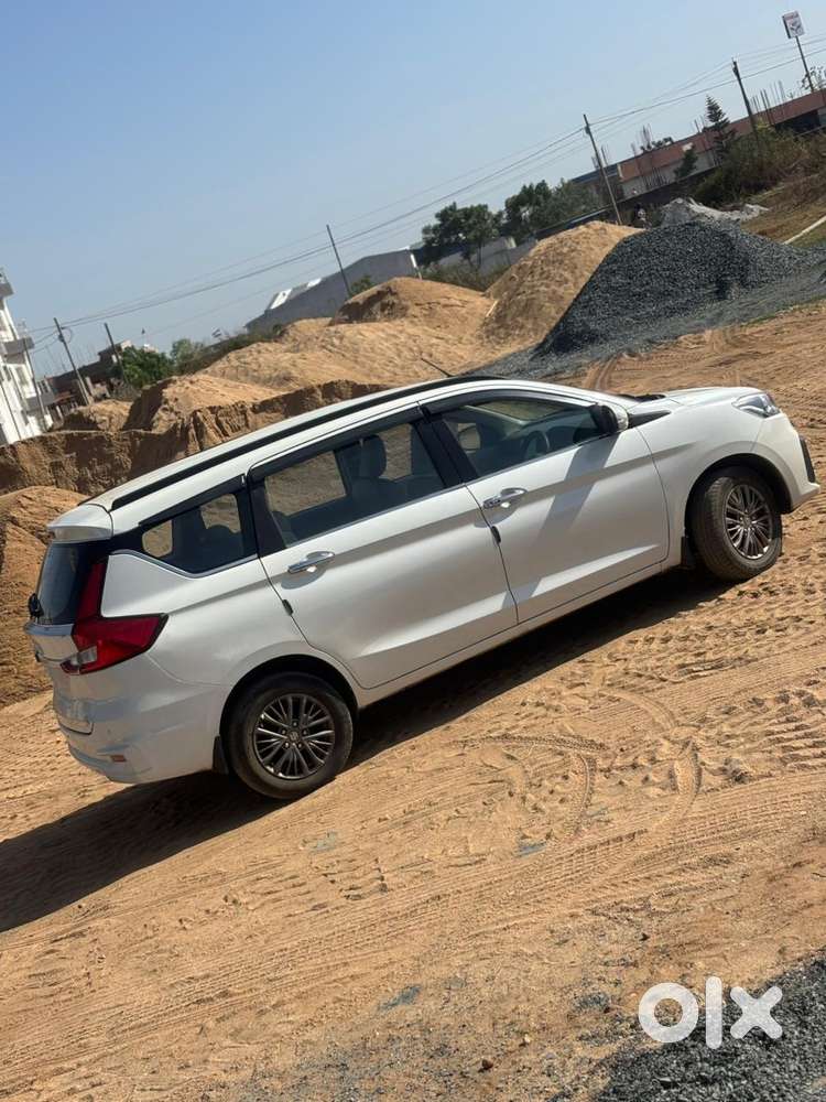 Maruti Suzuki Ertiga Zxi Plus At Shvs, 2021, Petrol