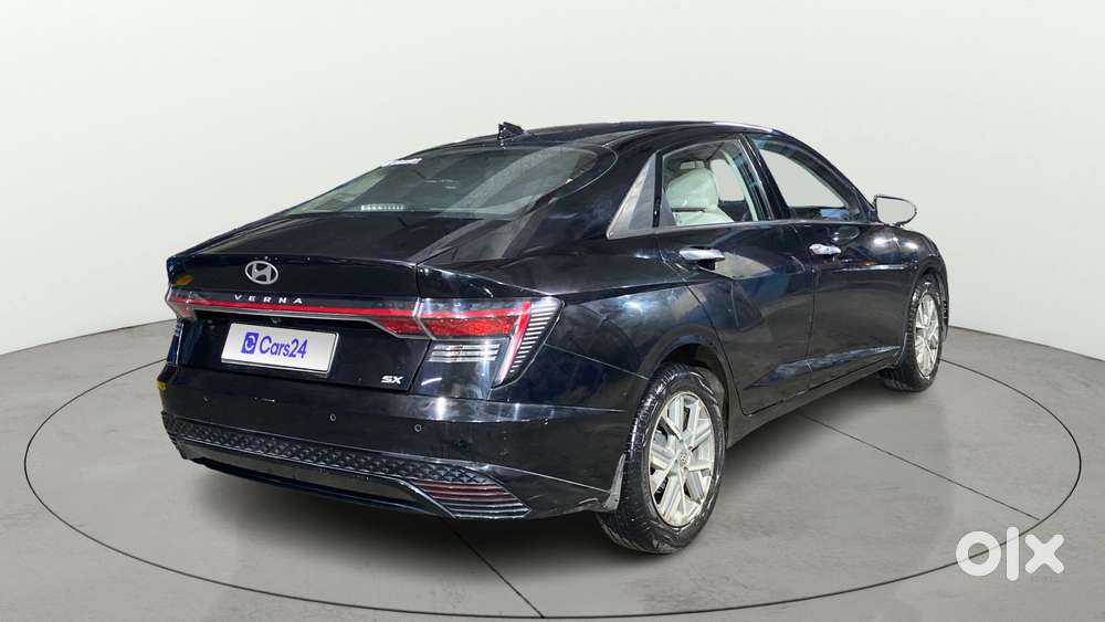 Hyundai Verna 1.5 Sx (o) Petrol Mt, 2024, Petrol