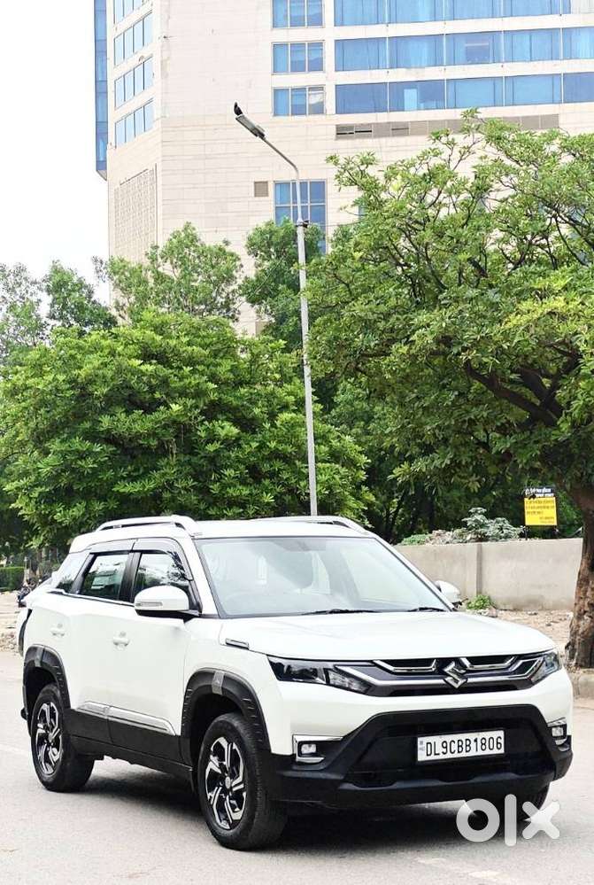 Maruti Suzuki Brezza 1.5 Lxi Smart Hybrid, 2023, Petrol
