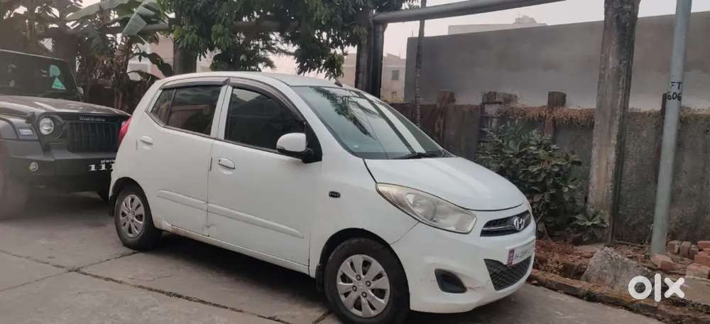 Hyundai I10 Sportz Petrol 2011,nice Condition,newly Tyre