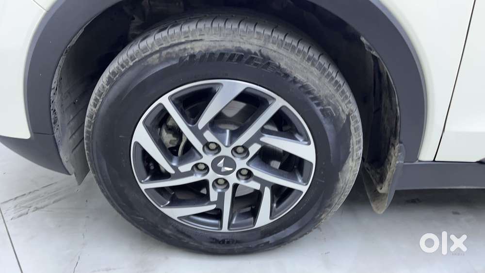 Mahindra Xuv300 W8 Option, 2023, Petrol