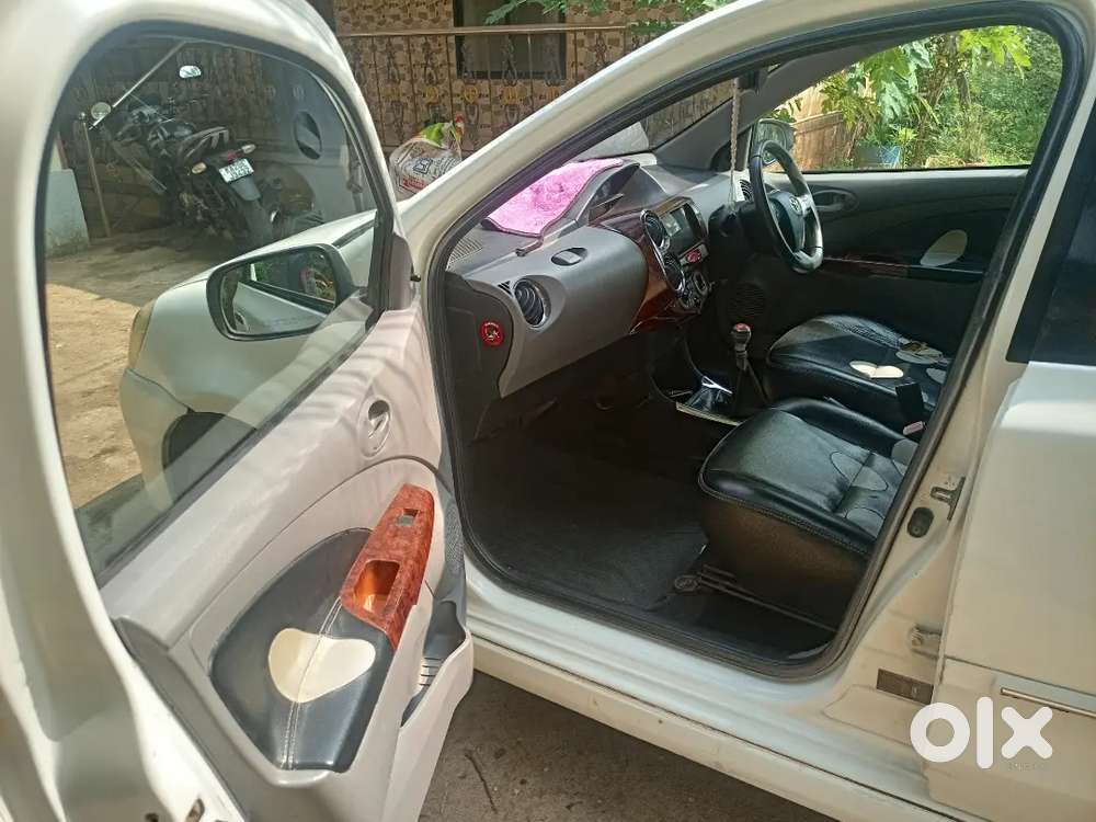Toyota Etios Liva 2011 Manual Petrol