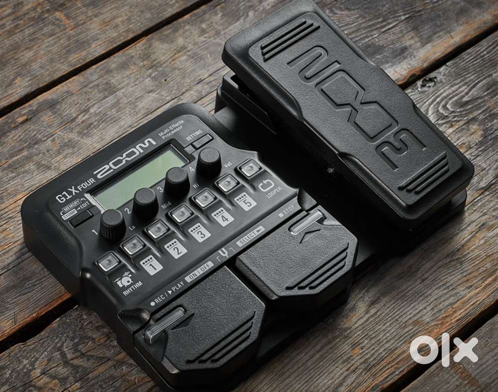 Zoom g1x four